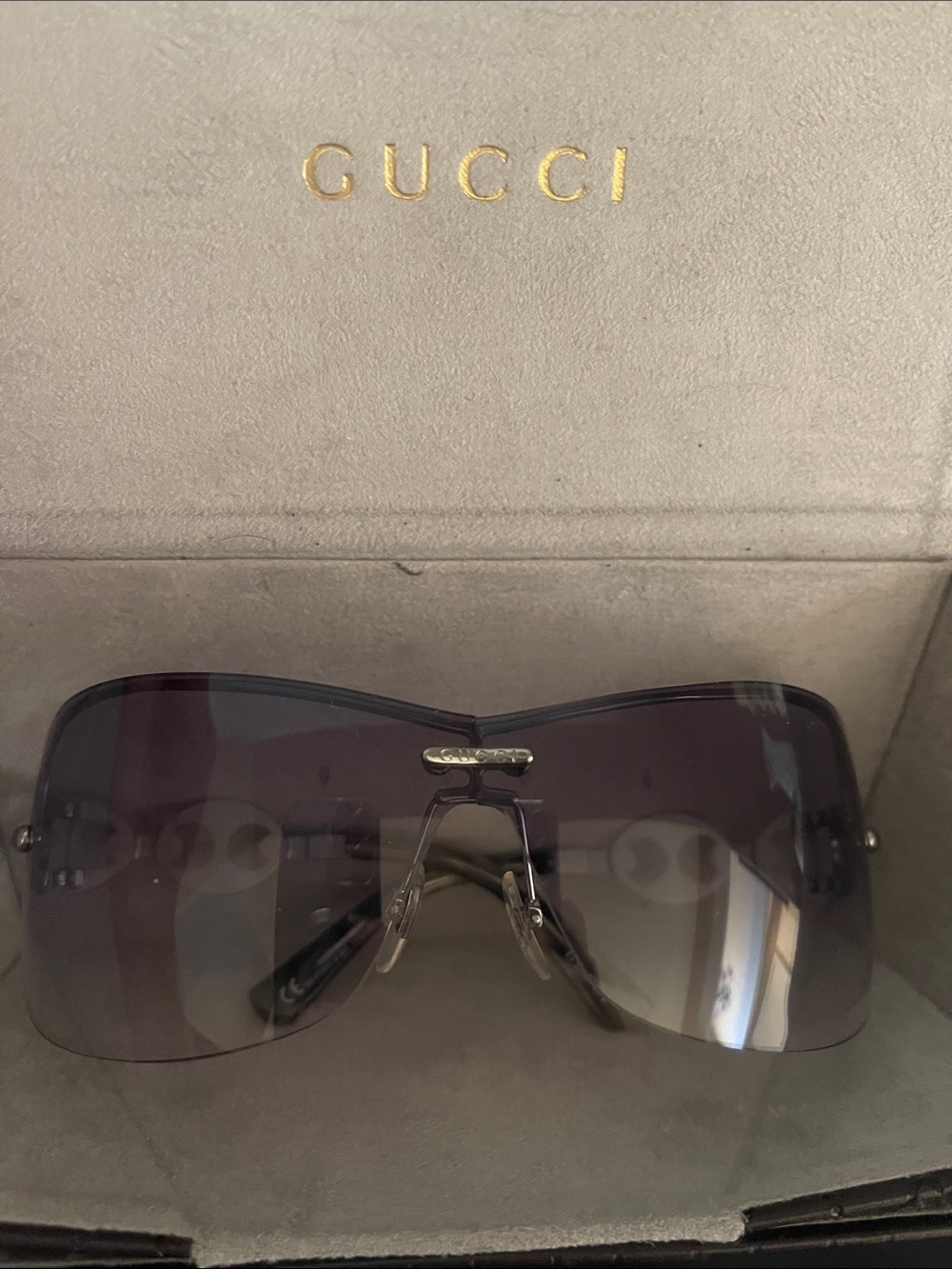 Gucci Rimless Oversized Shield Sunglasses in Gradient Purple